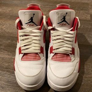 Air Jordan 4 alternate